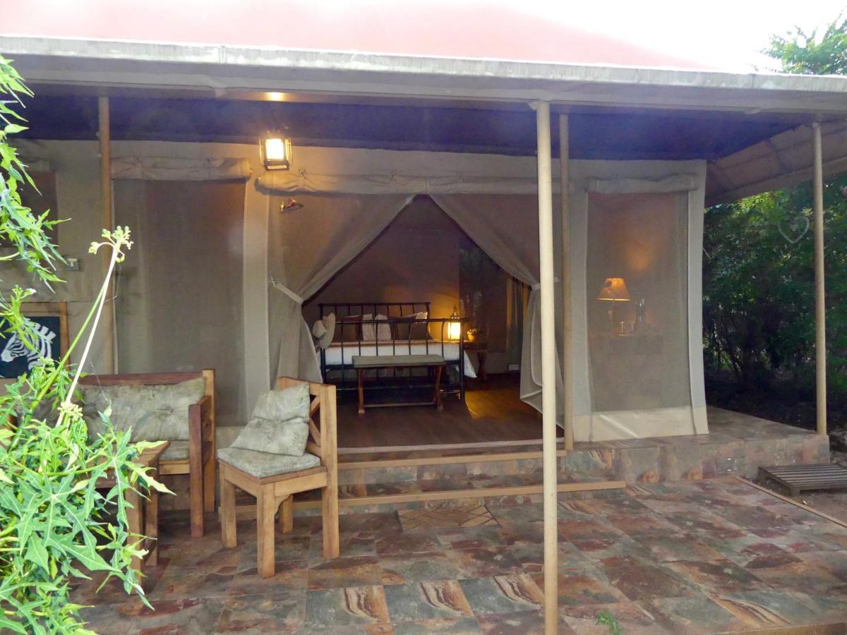 Ikweta Safari Camp Hotel Maua Eksteriør billede