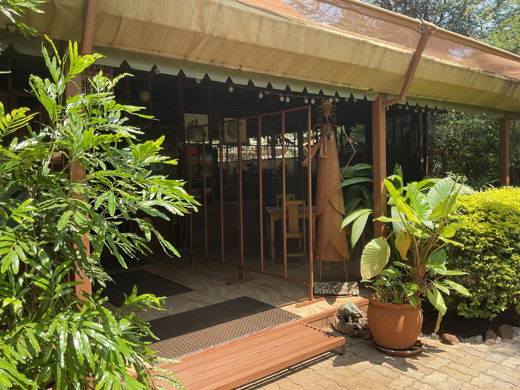 Ikweta Safari Camp Hotel Maua Eksteriør billede