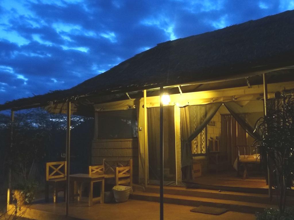 Ikweta Safari Camp Hotel Maua Eksteriør billede