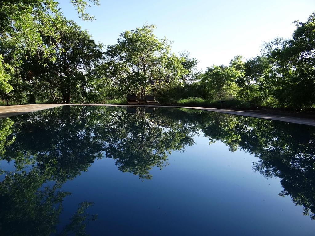 Ikweta Safari Camp Hotel Maua Eksteriør billede