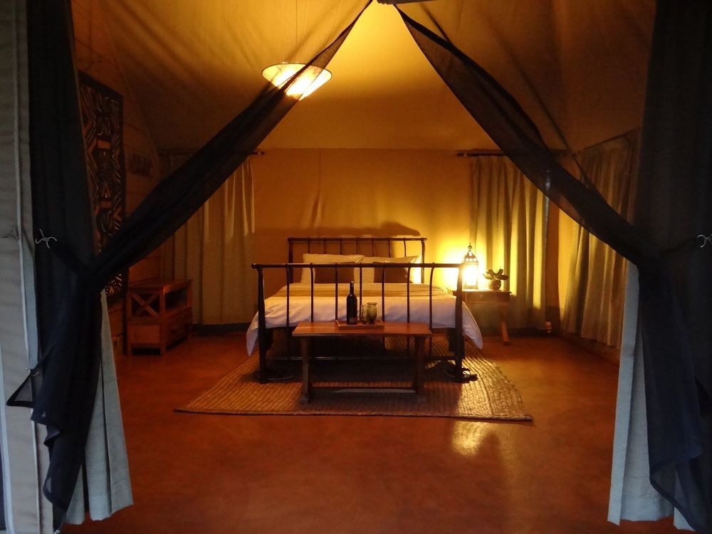 Ikweta Safari Camp Hotel Maua Eksteriør billede
