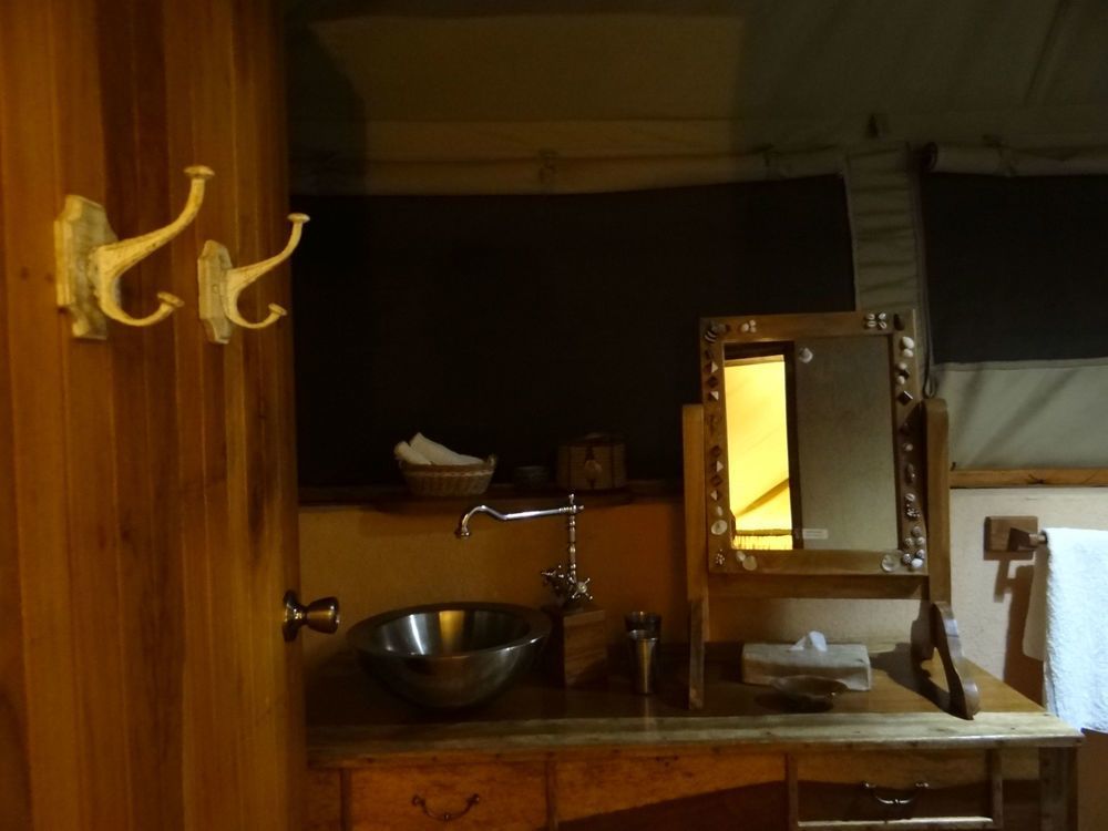 Ikweta Safari Camp Hotel Maua Eksteriør billede